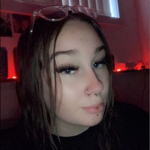 Meet your Posher, Cadelyn